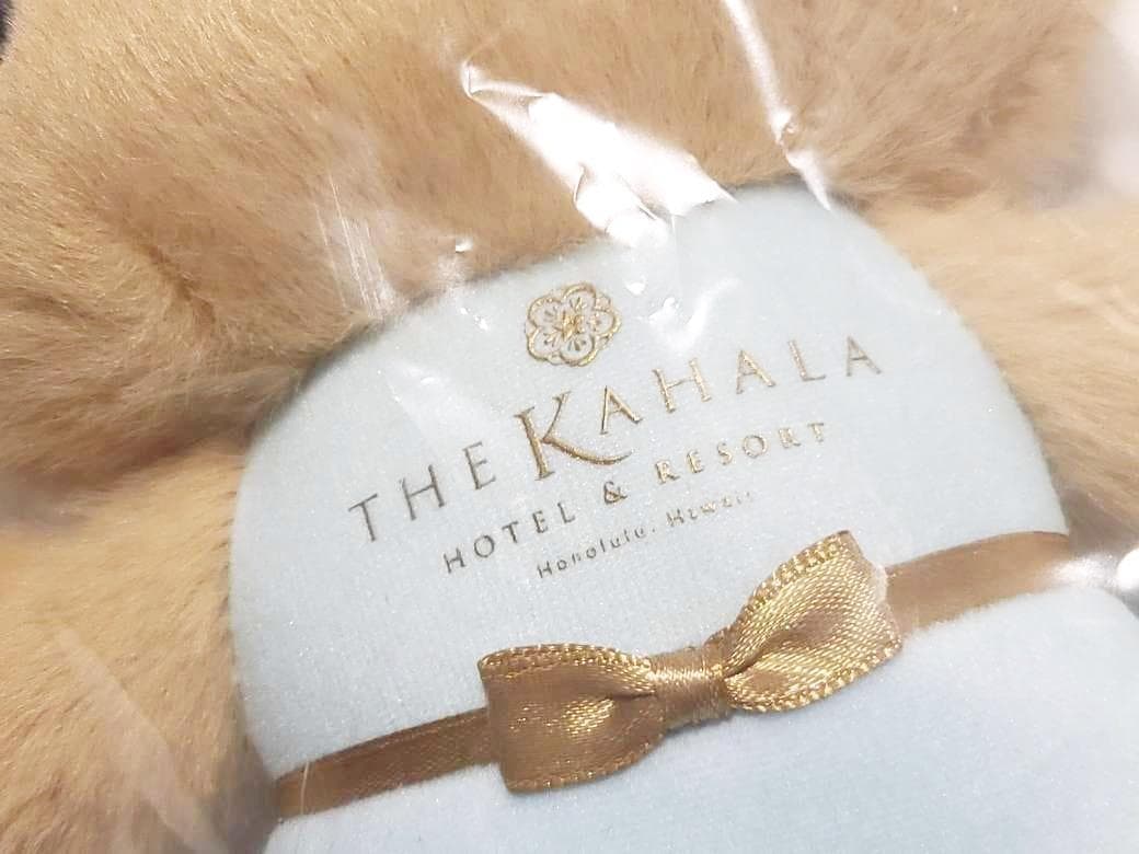 ハワイ限定　日焼け キティちゃん　ぬいぐるみ　カハラホテル ロゴ入り