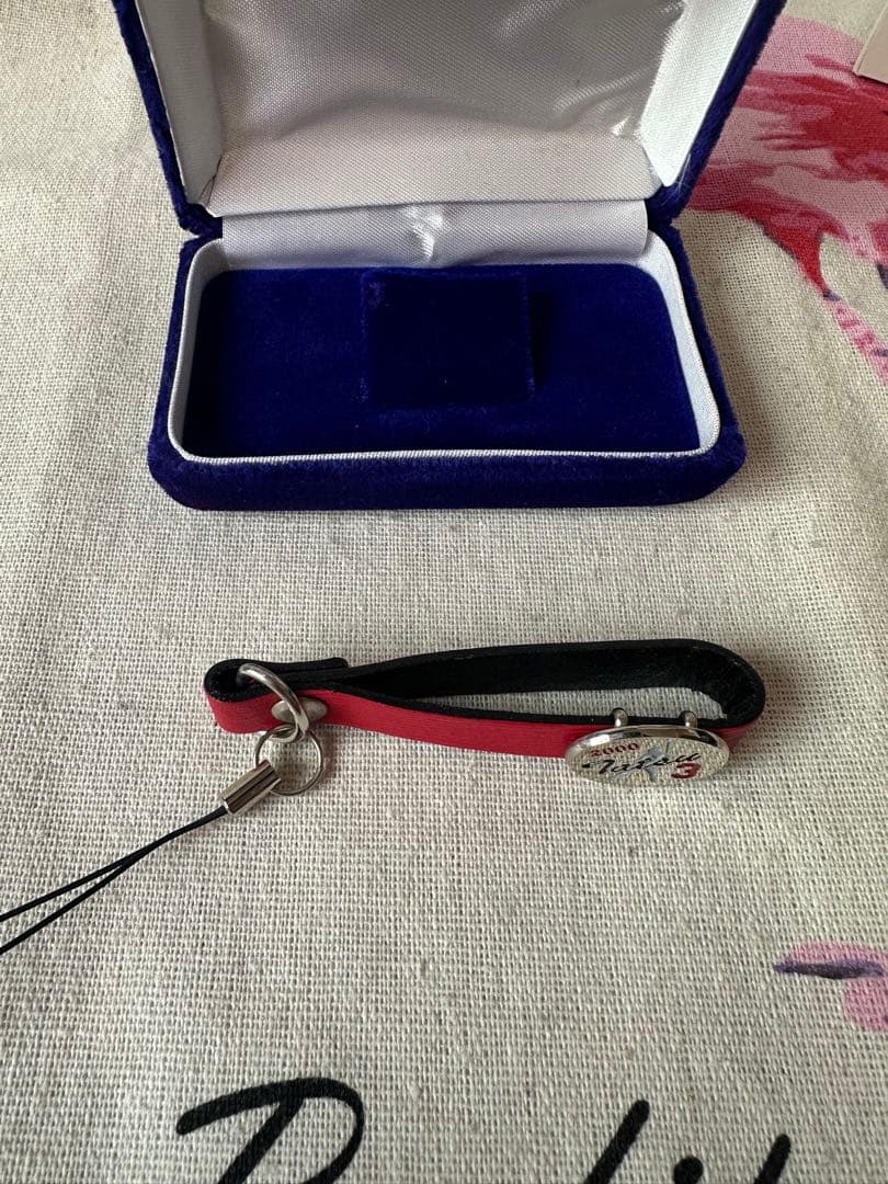 立浪和義監督の現役時代　2000本安打公式記念ストラップ