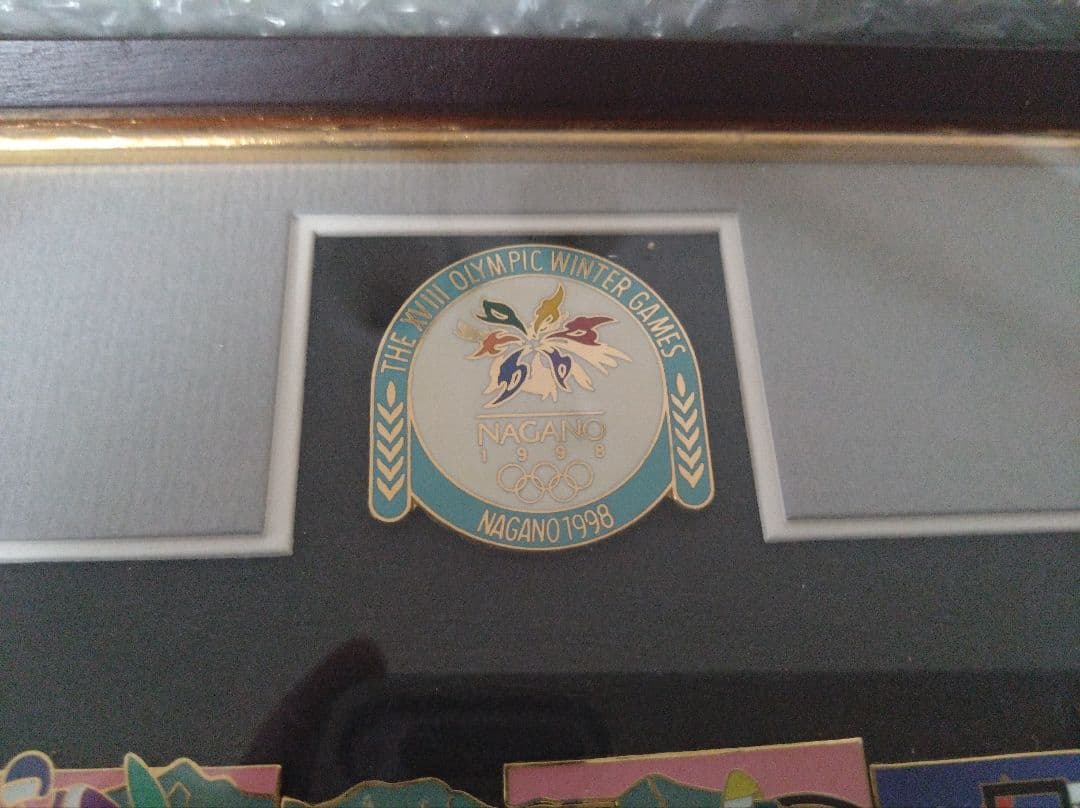 【限定品】長野オリンピック 額入りピンバッジ シリアルナンバー入り
