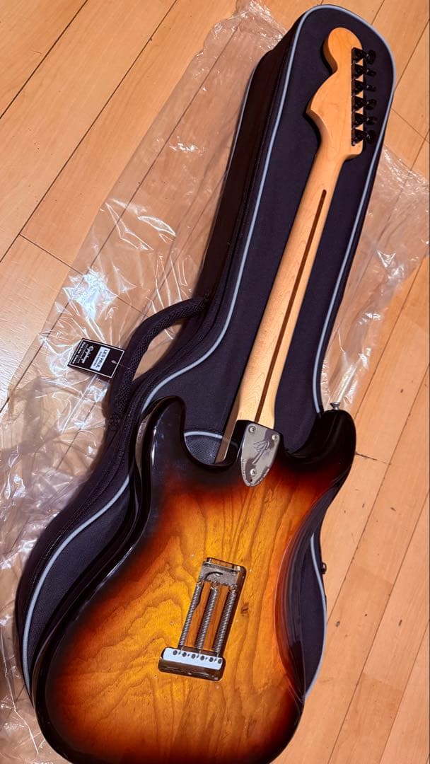 Fender Stratocaster サンバースト