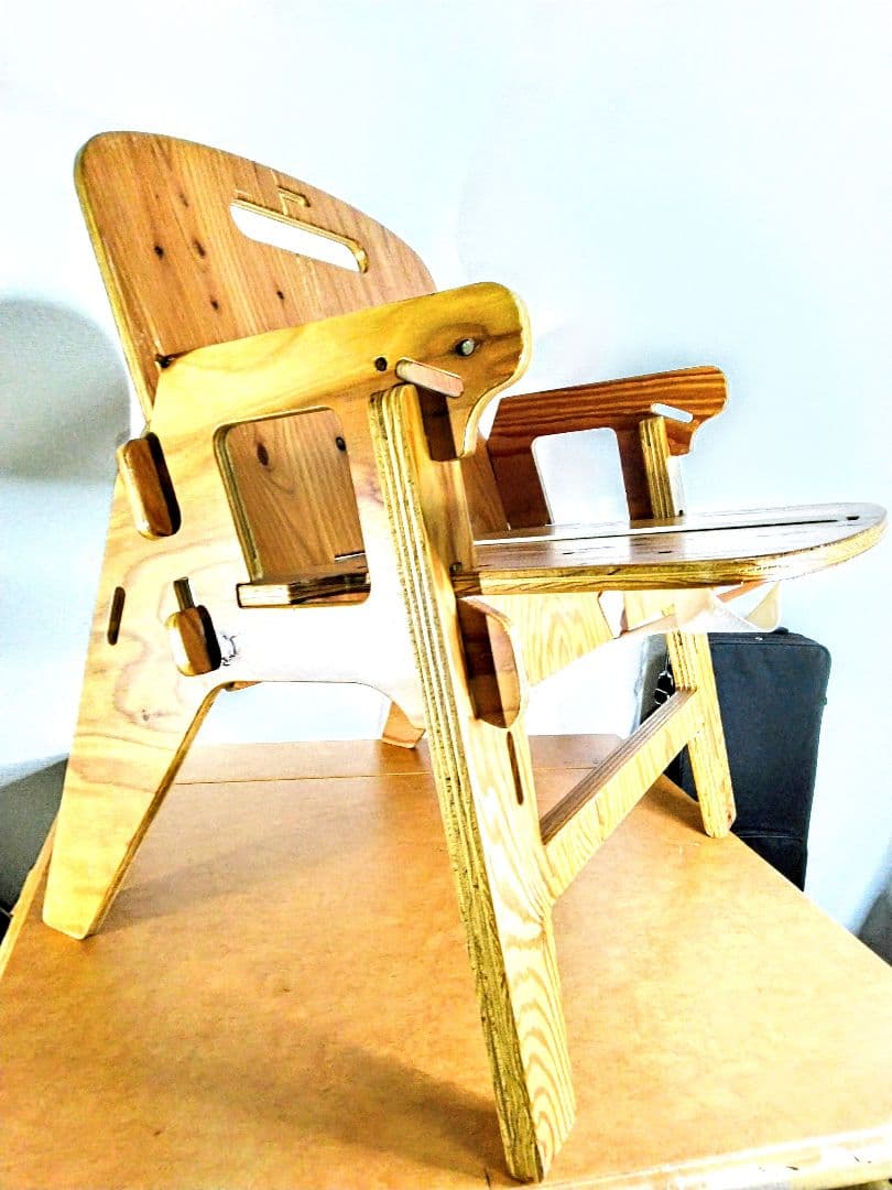 YOKA CHAIR ヨカチェア