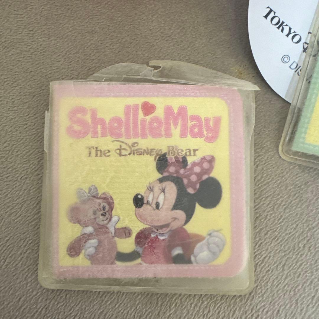 ダッフィー シェリーメイ　クリスマス　ぬいぐるみバッジ