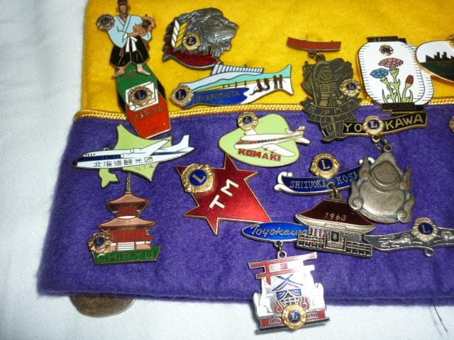 ◆ライオンズクラブ 帽子と七宝製ピンバッジ48個 1個は元会長10K 10金