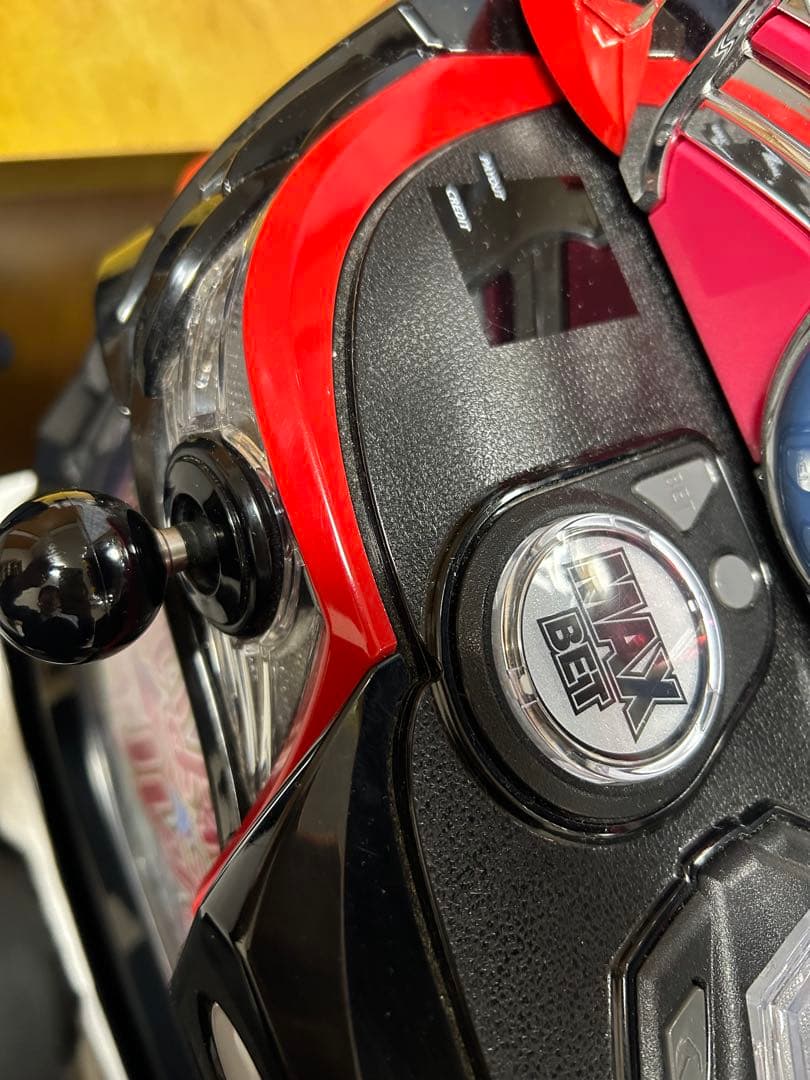 りょ〜た 【実機　送料込み】パチスロ　這いよれニャル子さん