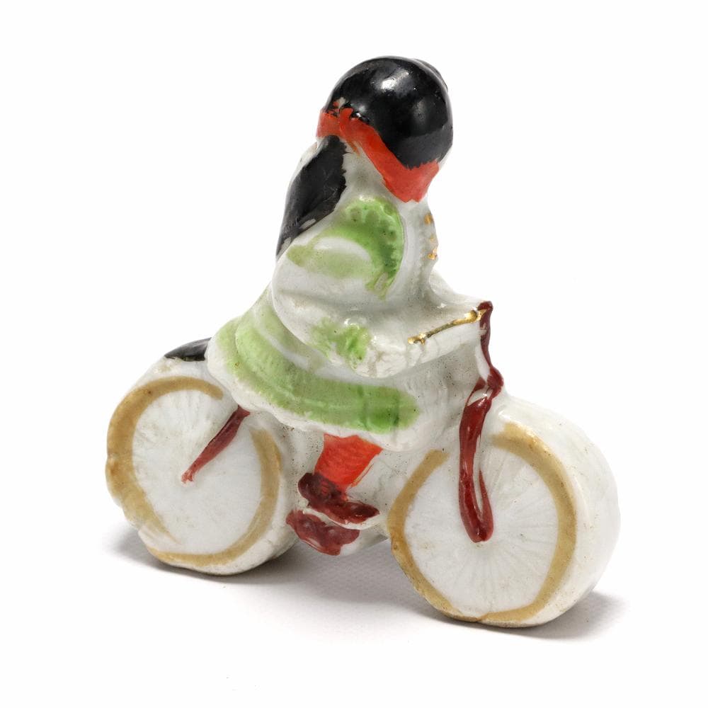 191B 磁器人形 力士 兵隊 女の子 当時物 昭和レトロ 高さ8.5㎝