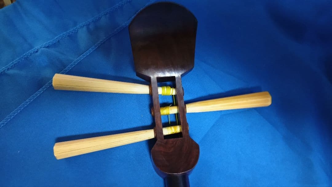 細棹　三味線　大正10年（1921年）104年前に製作された物を再生しました。