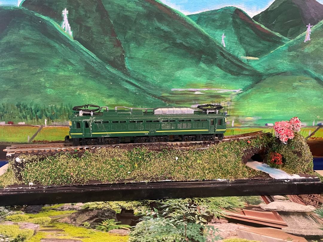 Nゲージ ジオラマ　つつじ咲く棚田の風景