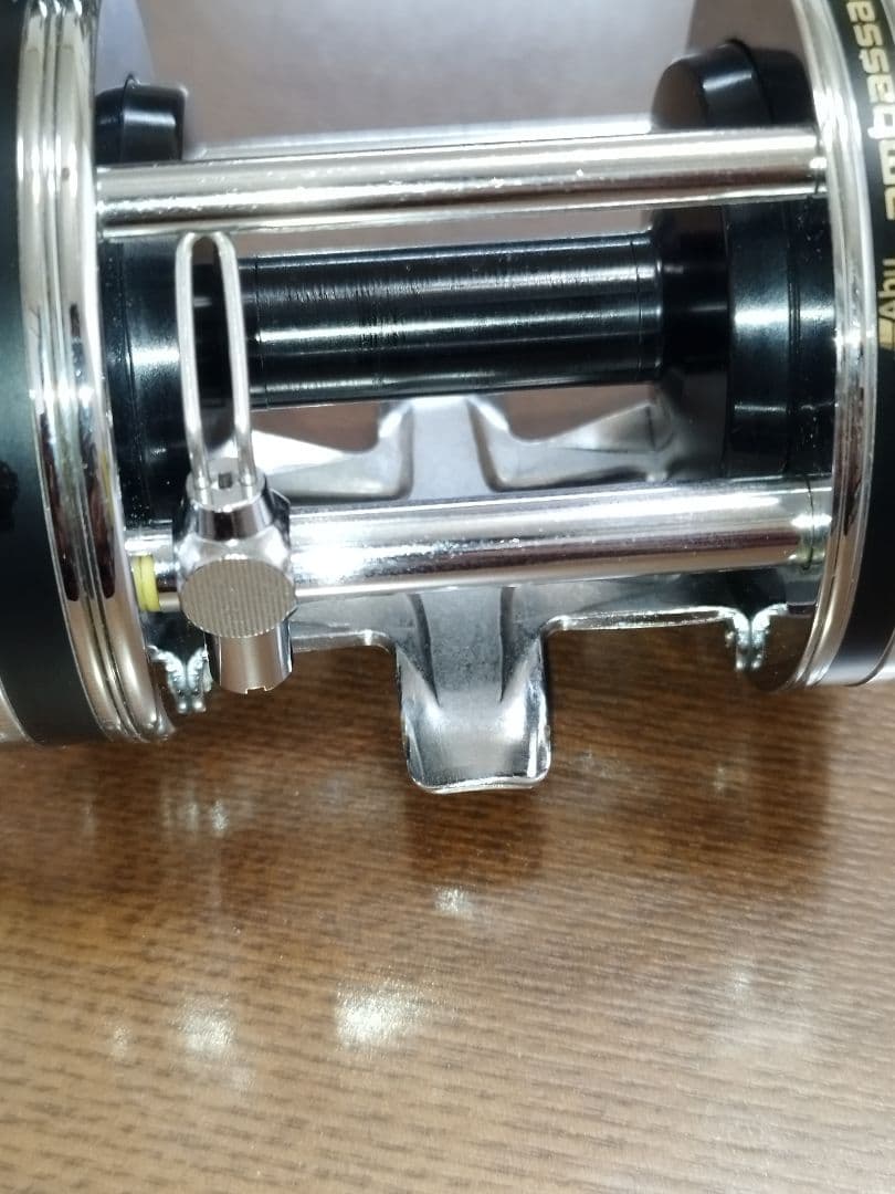 Abu Garcia Ambassadeur 7500c3（右巻き）