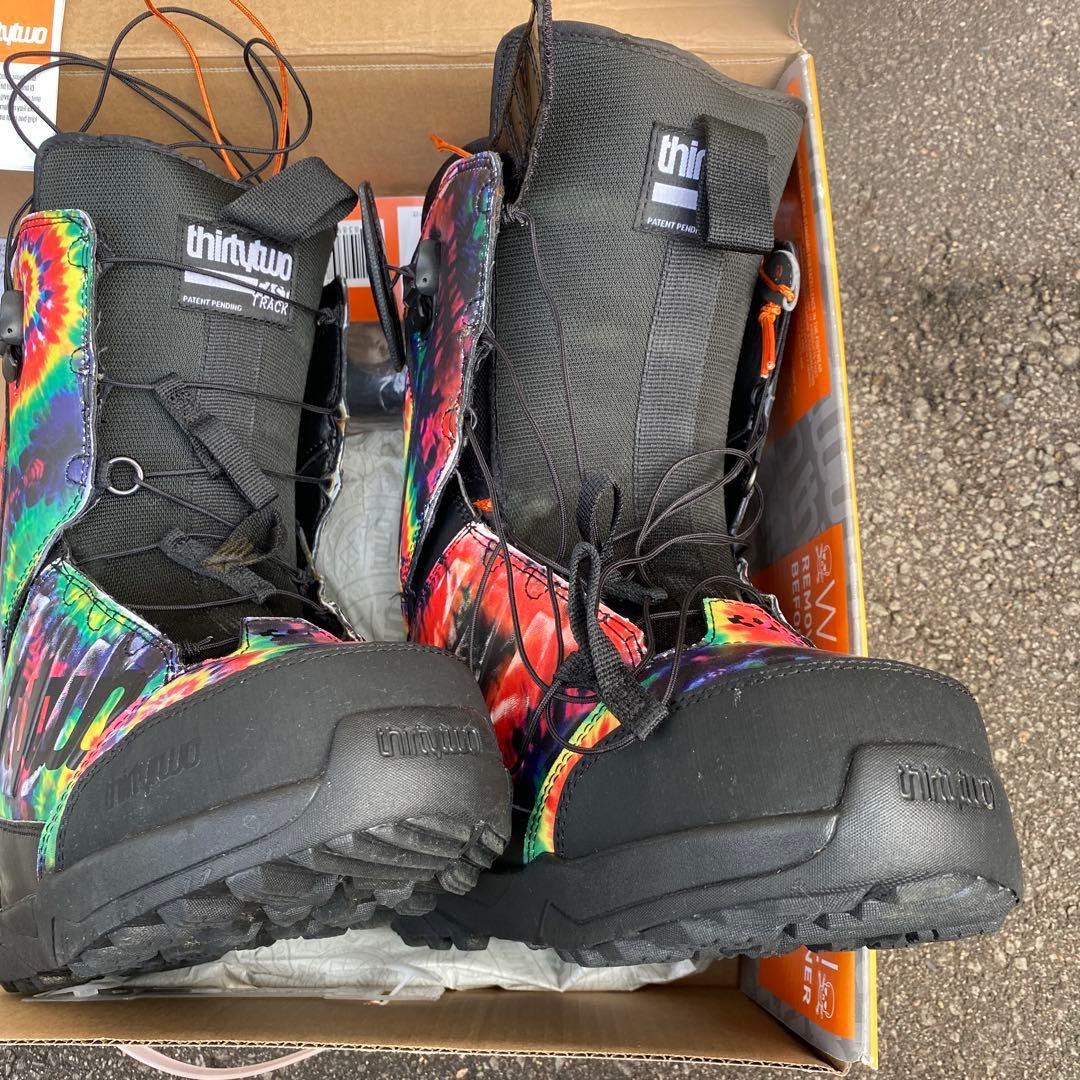 ThirtyTwo タイダイ スノーボードブーツ