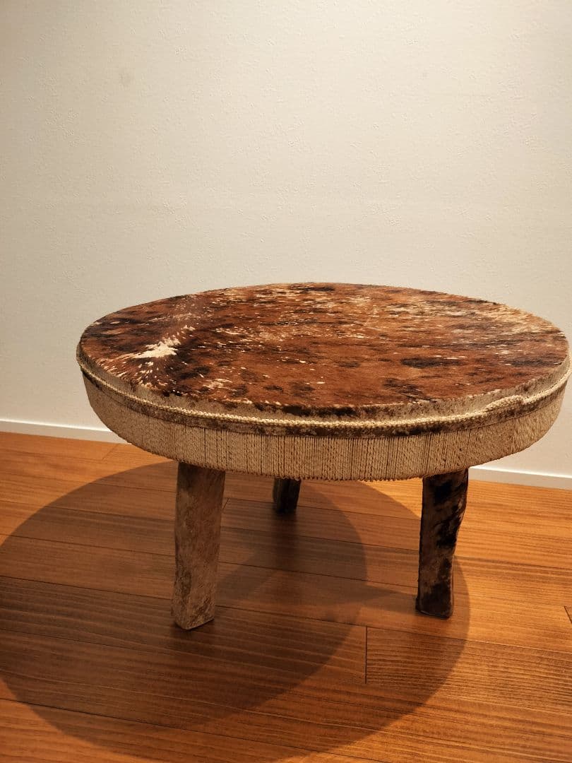 民族楽器　テーブル　スツール　3本脚 毛皮