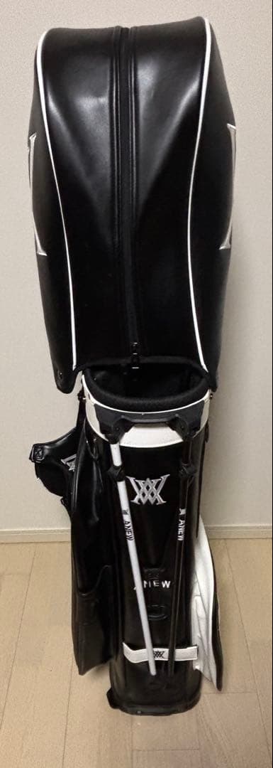 アニュー ゴルフバッグ カラー黒✗白