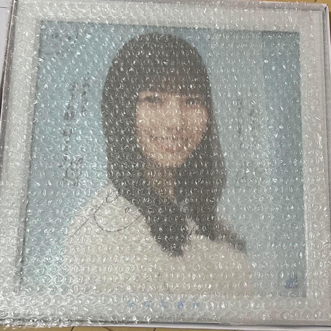 日向坂46 河田陽菜 直筆サイン入り アナログ盤サイズ写真 ソロ写真