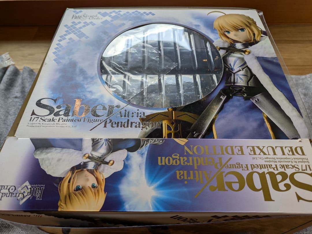 Fate セイバー　アルトリア・ペンドラゴン 1/7 デラック スエディション