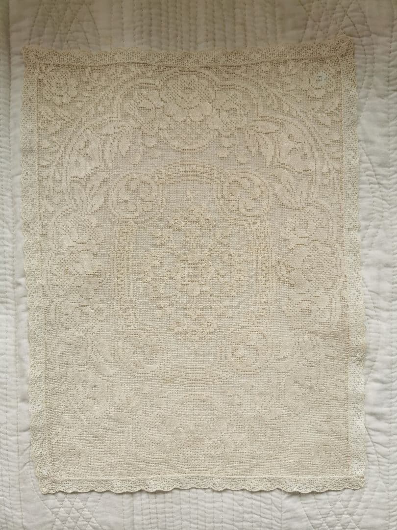 アンティーク 目の細かな◻◽フィレレース レクタングル トレイクロス ローズ紋様