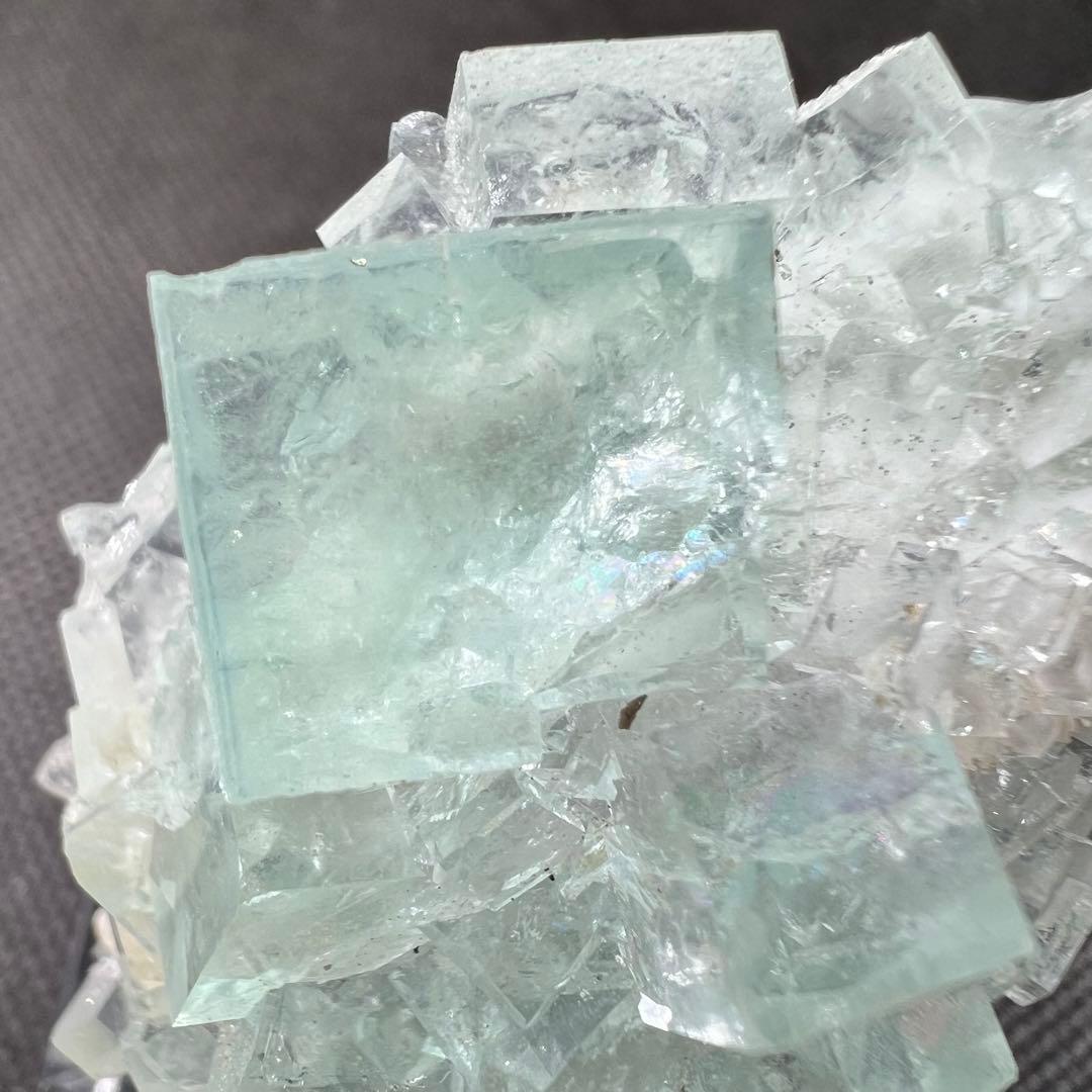 シャンファーリン産　マスカットグリーンフローライト