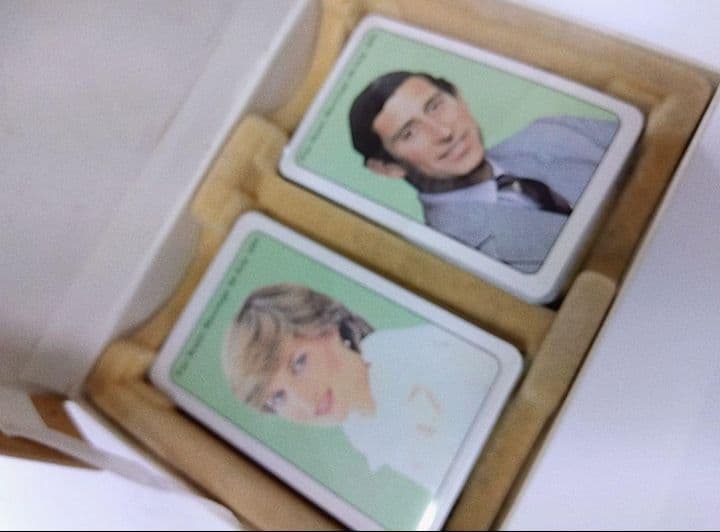 ダイアナ　チャールズ　成婚記念トランプ　VINTAGE