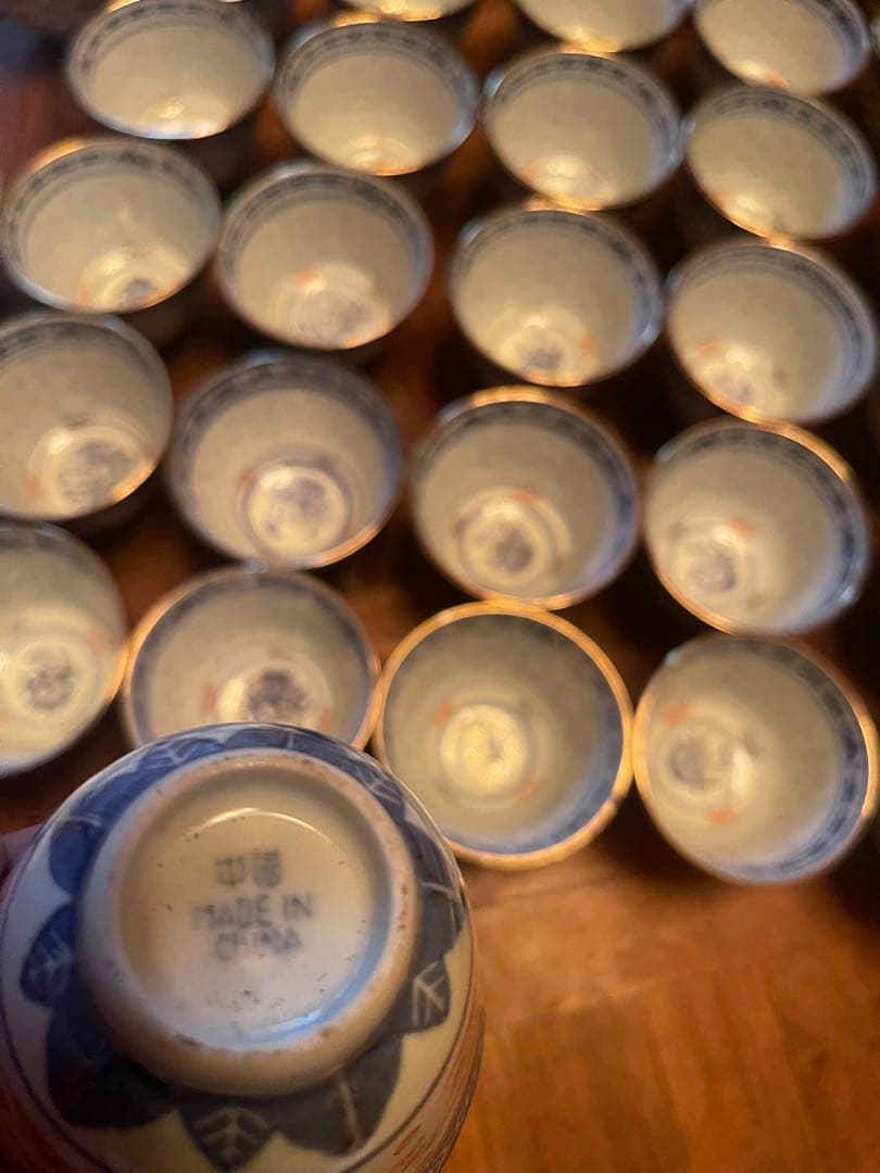 中国美術景徳鎮染付金彩　湯呑み　蛍焼　細密細工　古美術品　44客セット