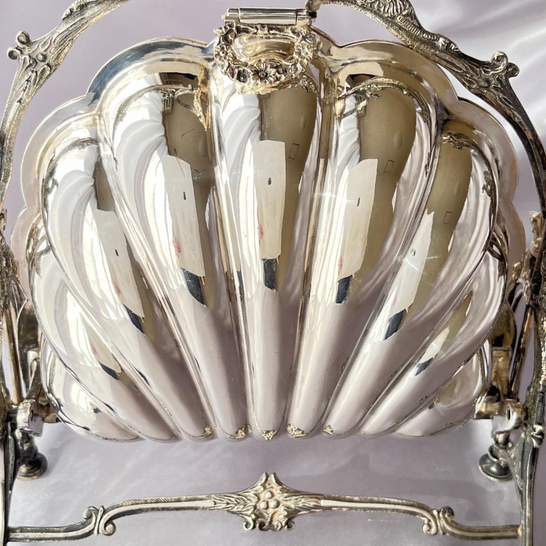 【英国】 ビクトリアン グリフィンのビスケットウォーマー【シルバープレート】