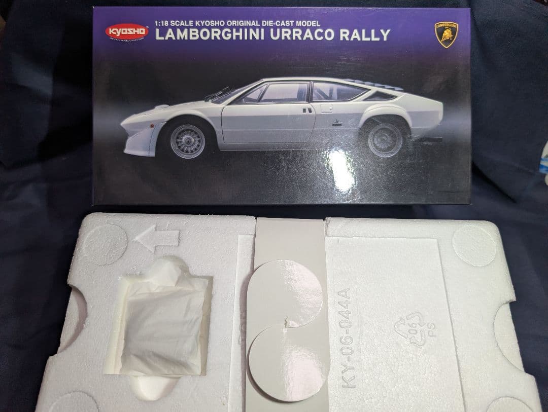 京商1/18ミニカー　ランボルギーニウラッコ ラリー