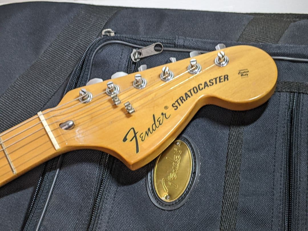 Fender Classic Series Stratocaster フェンダー