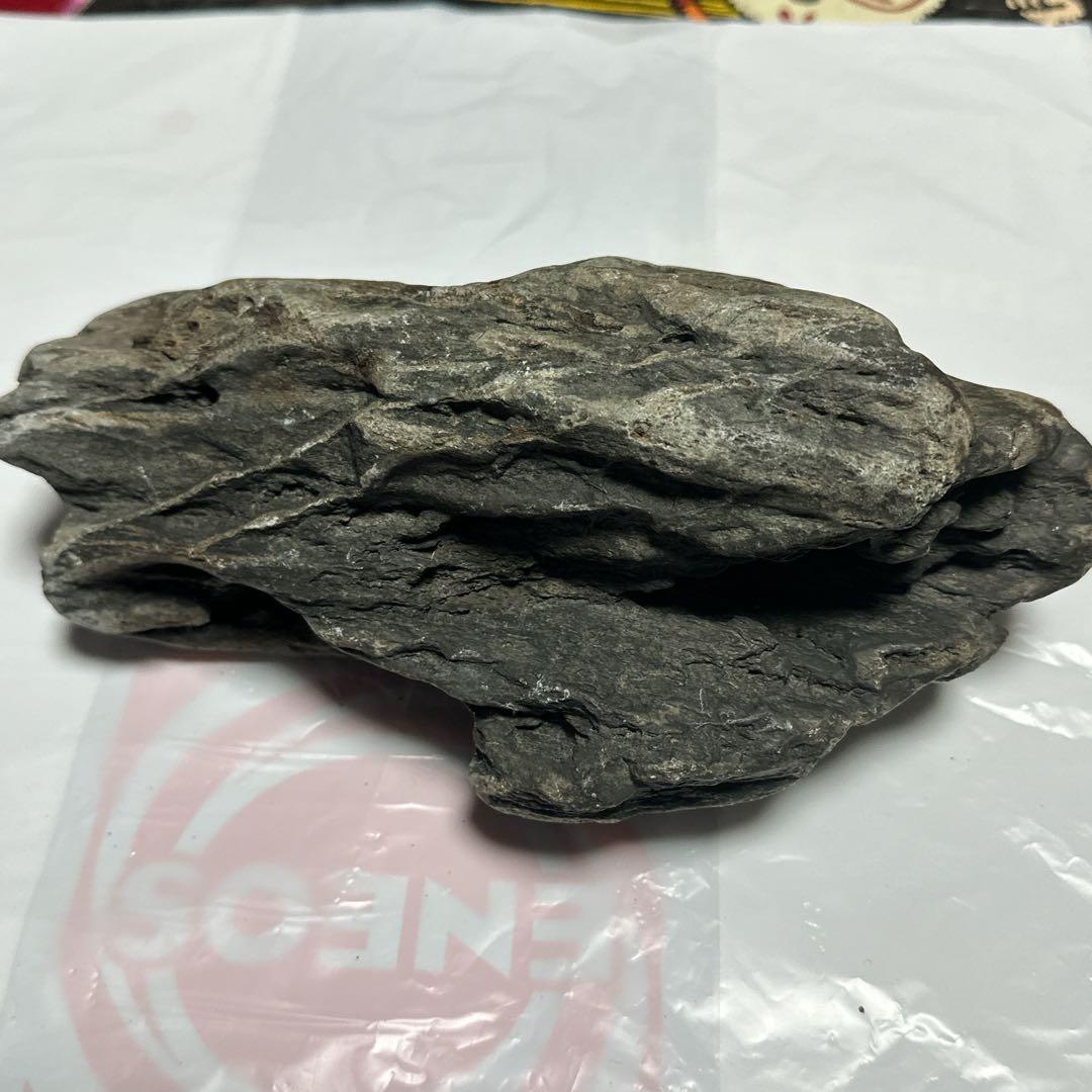 水石「千仏石」 天然石 2.7キロ盆栽等の置石、水槽等レイアウト