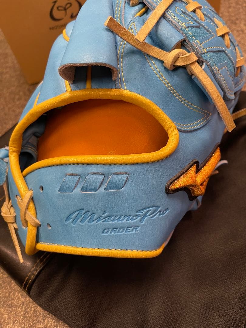【早い者勝ち！】 ミズノプロオーダーグラブ 投手用
