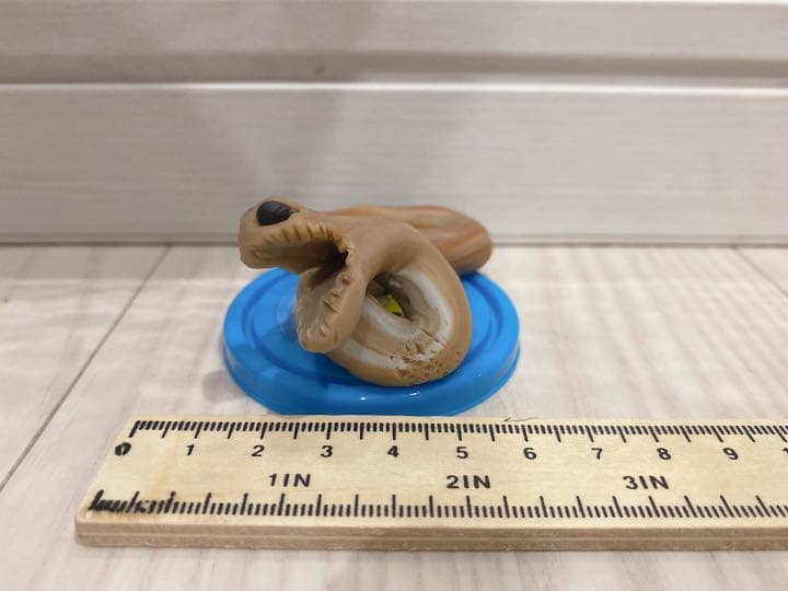 ヘビ　粘土　制作