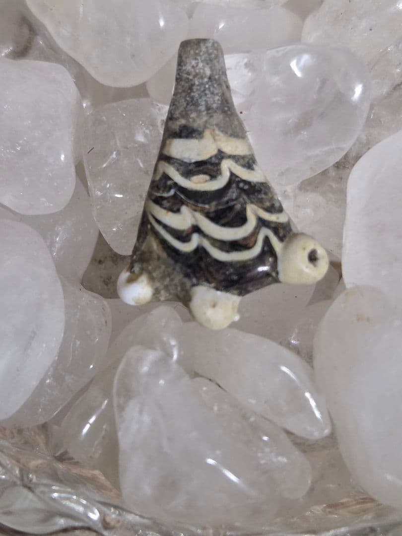 004　ビーズ　トンボ玉　イスラム玉　ペンダント　トップ！