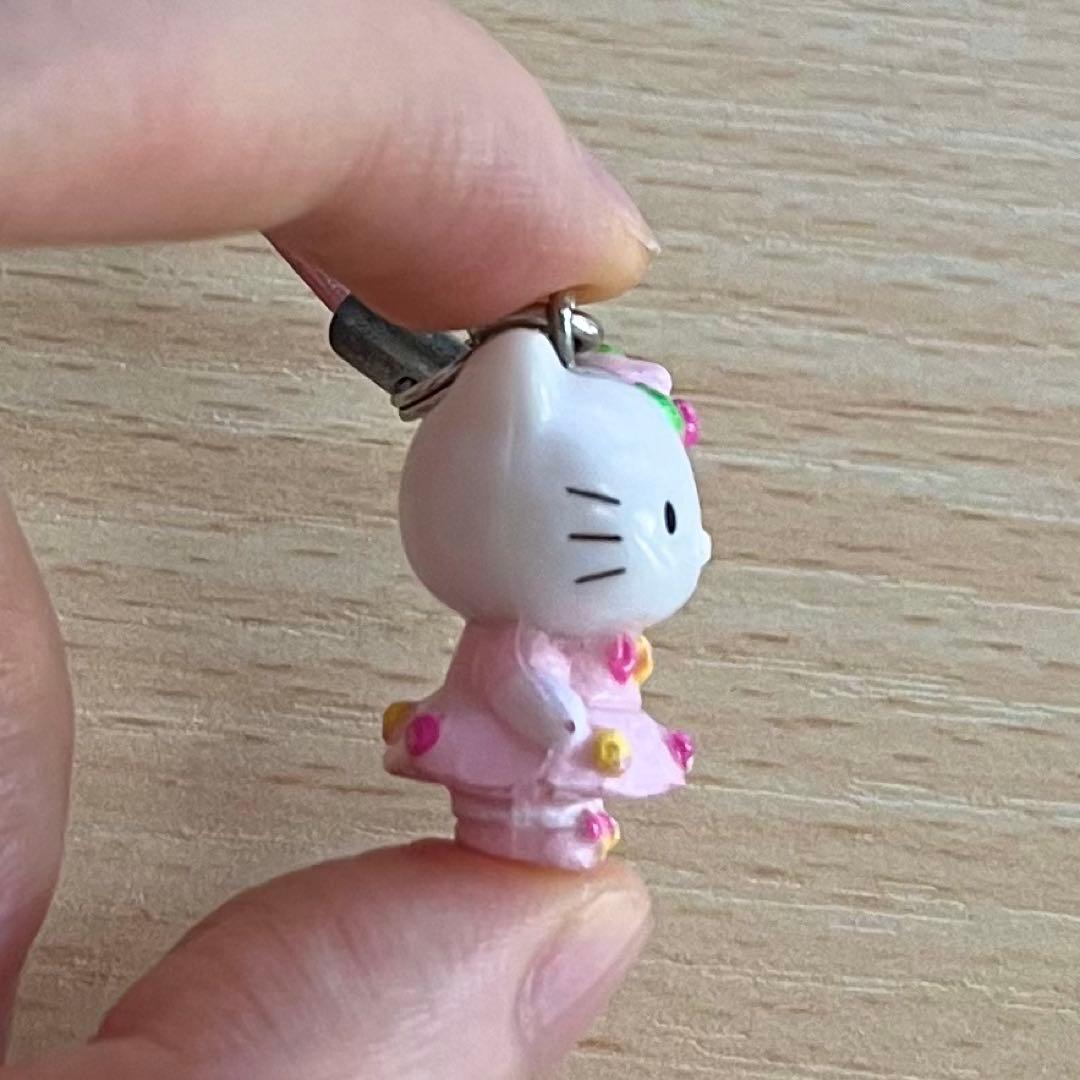 【超激レア！】平成レトロ！ ハローキティ　バラのドレス　お花　ストラップチャーム