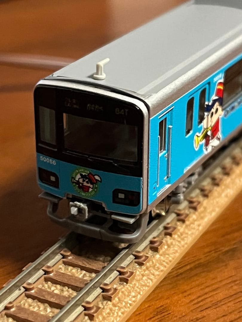 東武50050型 クレヨンしんちゃん ラッピングトレイン 5両ディスプレイセット