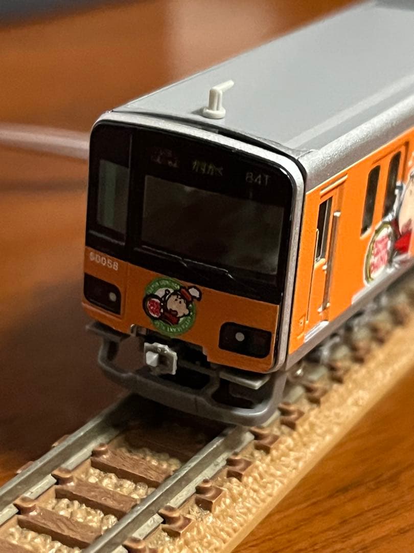 東武50050型 クレヨンしんちゃん ラッピングトレイン 5両ディスプレイセット