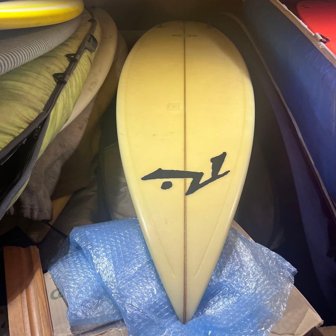 ラスティサーフボードサイズ6.8ぐらい厚み6センチ幅43ぐらいです