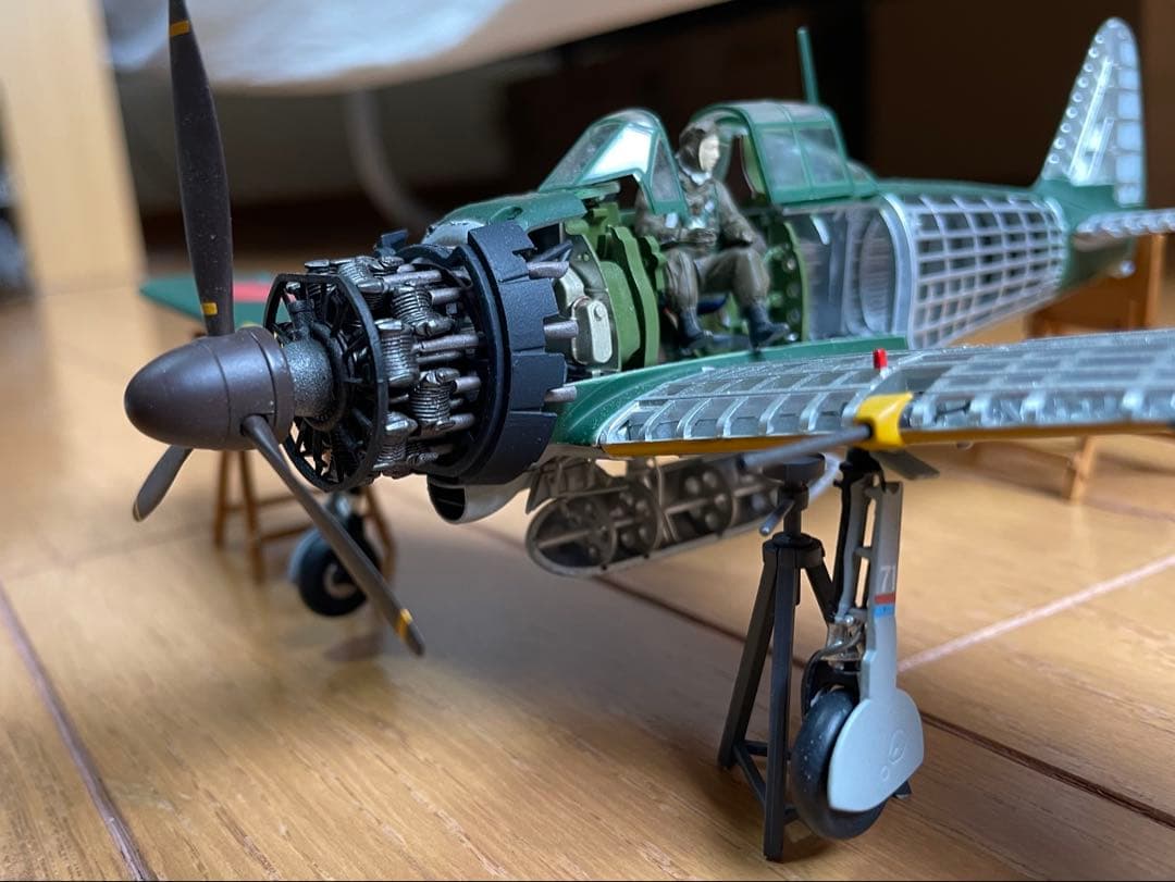 ハセガワ1/48 零戦(半スケルトンver) 帝国海軍戦闘機 プラモデル完成品