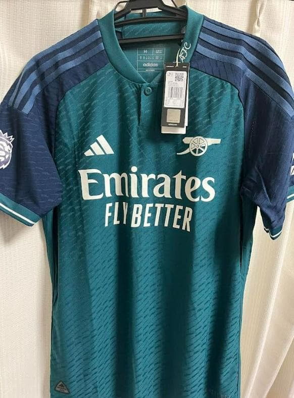 【送料無料】 アーセナル　冨安健洋　オーセンティック サード（M）2023-24