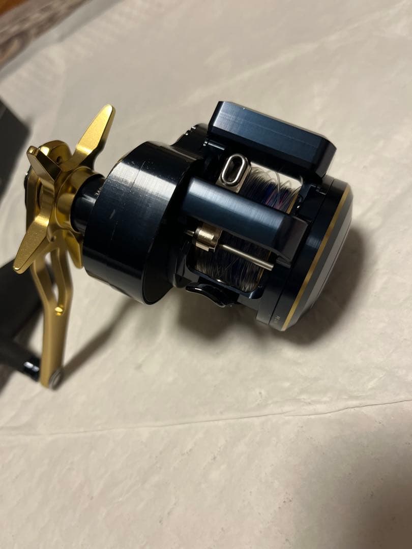 ゆう　ダイワ ソルティガIC 300 H-SJ リール