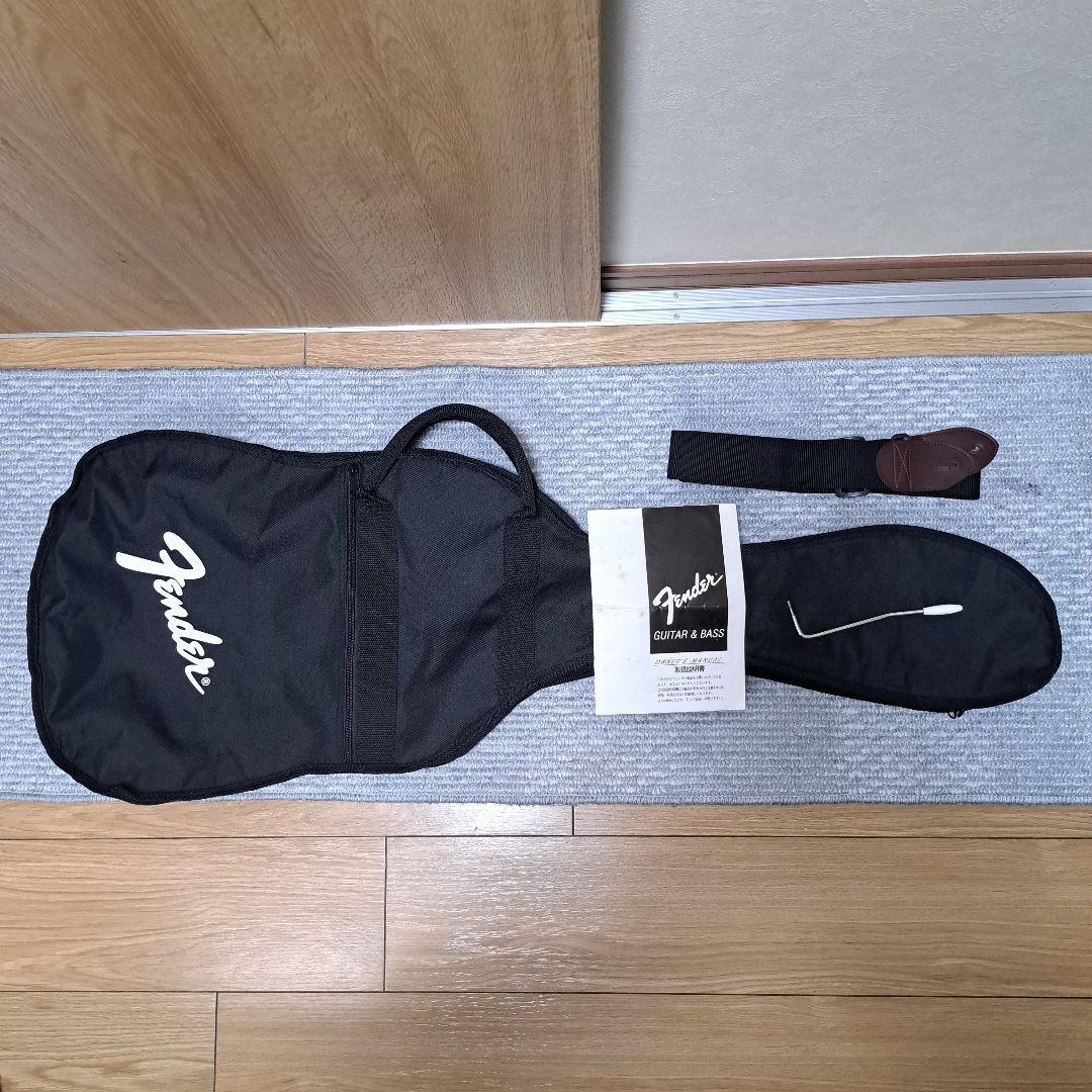 フェンダージャパン　ストラトキャスター　ケース付き　美品