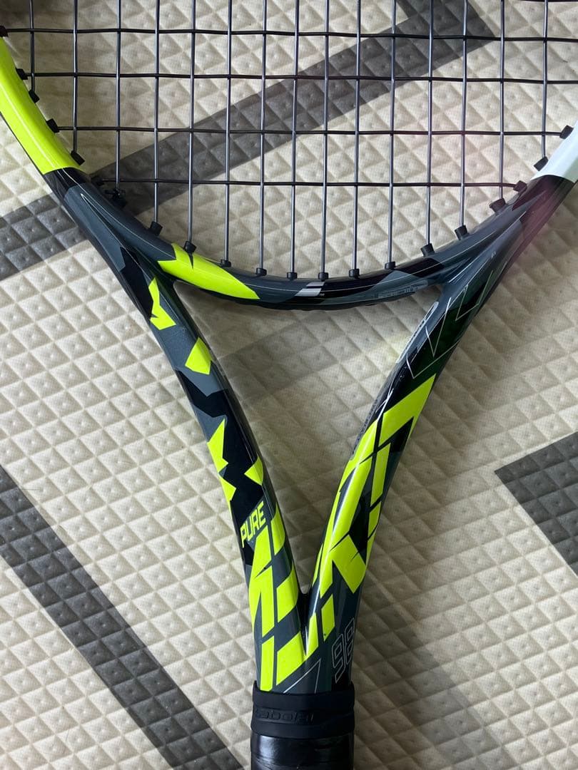 Babolat バボラ　ピュアアエロ98 G2 美品　国内正規品