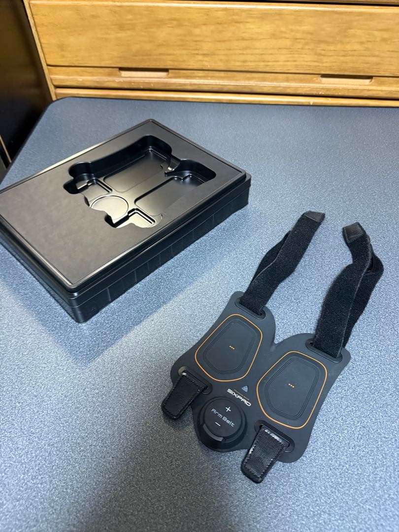 エムティージー シックスパッド アームベルト SP-AR2211F ×2セット