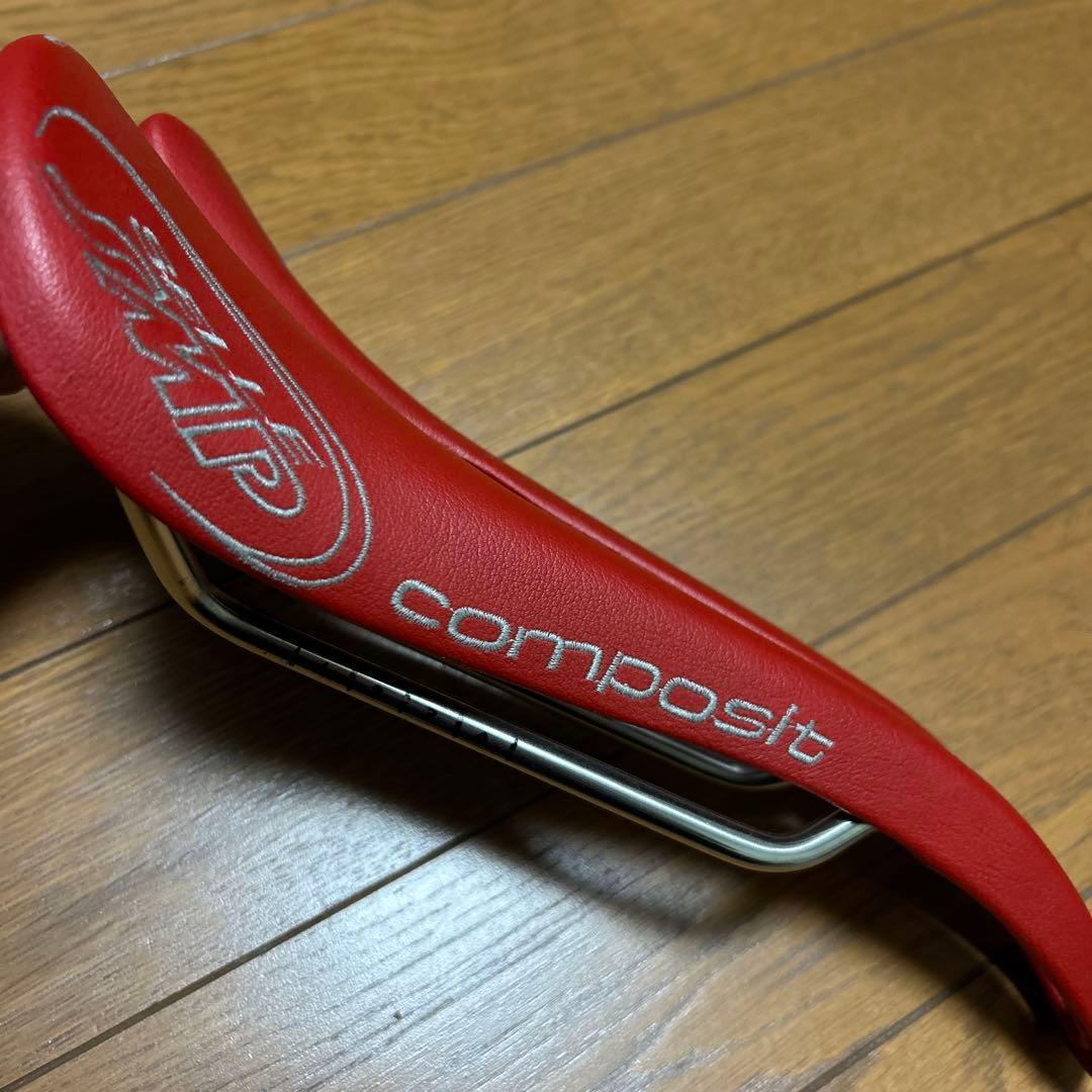 Selle Italia Composite レッドサドル