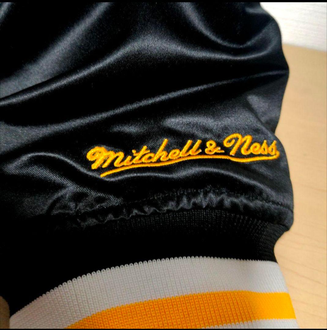 cq37 美品 NBA LAKERS スタジャン 黒 メンズ3Lサイズ相当