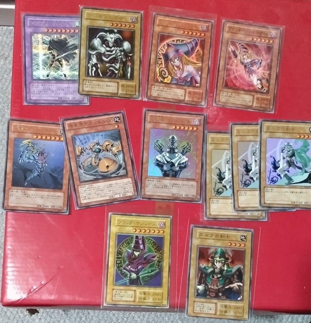 青眼の白龍8枚とデュエリストボックス2012