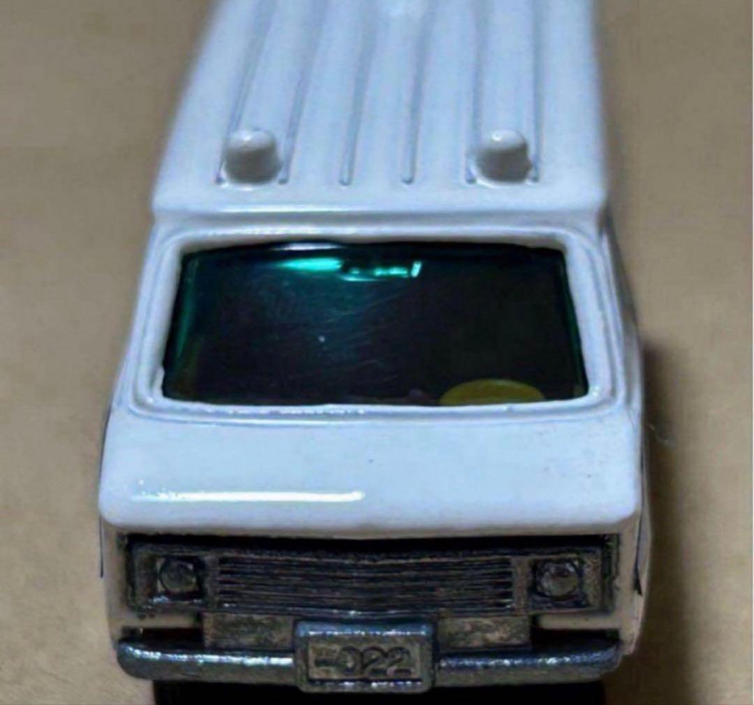 日本製 トミカ シボレー シェビーバン