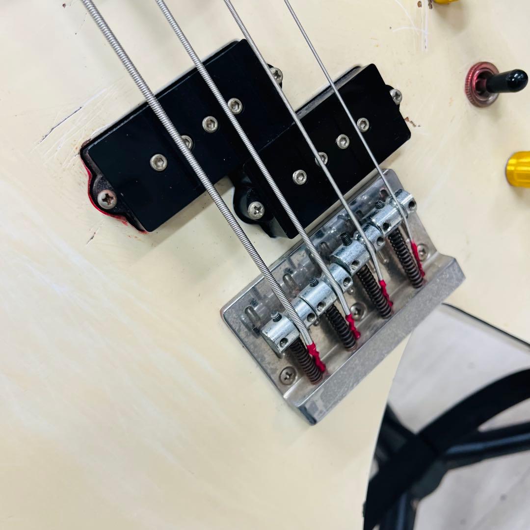 廃盤品 Burny バーニー BWB-65 SW ワーロックベース エレキベース