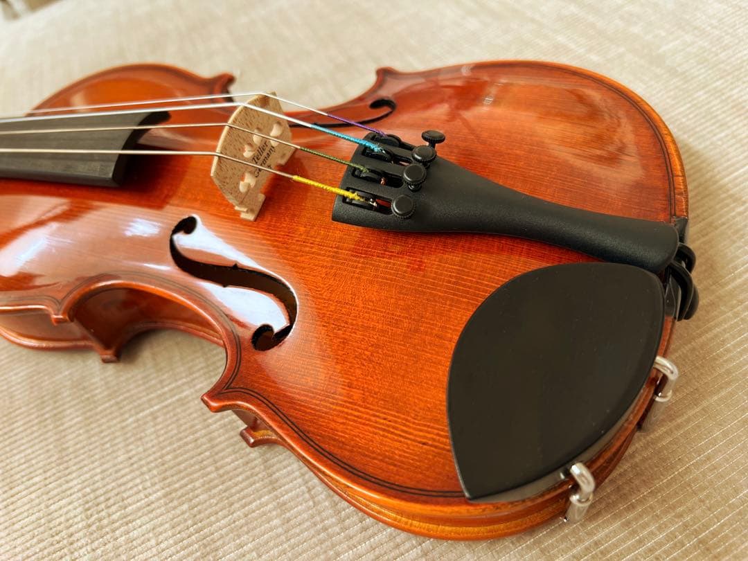 【美品☆弓•ケース付】HORA Reghin ヴァイオリン レジン　1/8