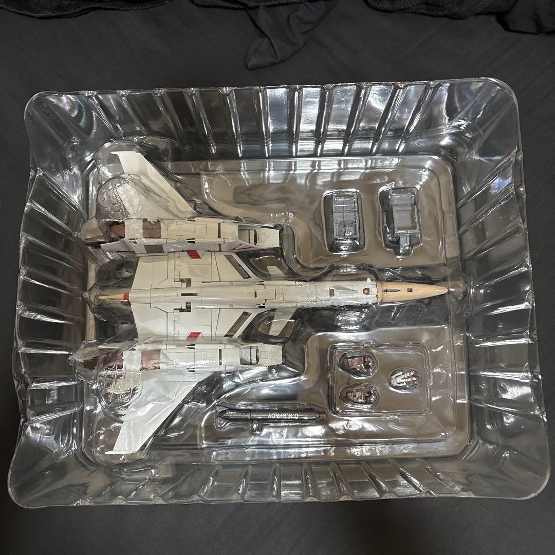 ARCADIA　1/60　完全変形　VF-4A ライトニングIII 一条輝搭乗機