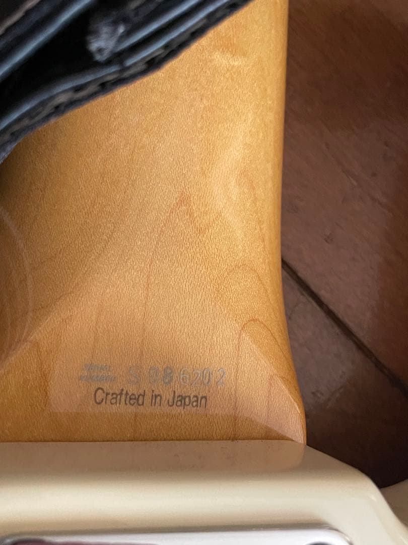 ベース Fender japan PB-70 VW