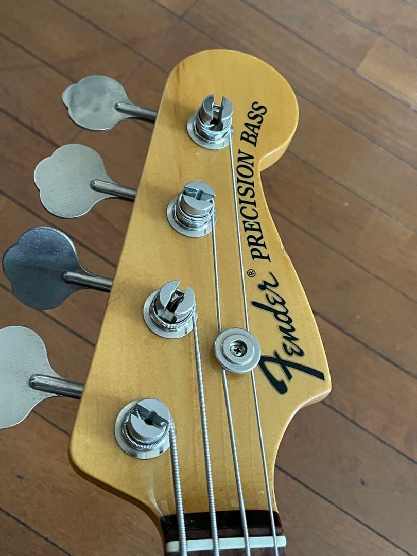ベース Fender japan PB-70 VW