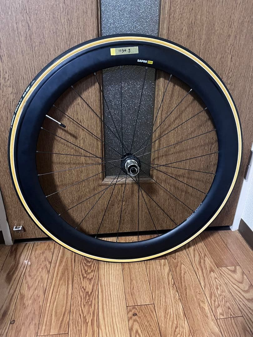 ノーブランド カーボンホイール チューブラー シマノ11s タイヤ付き