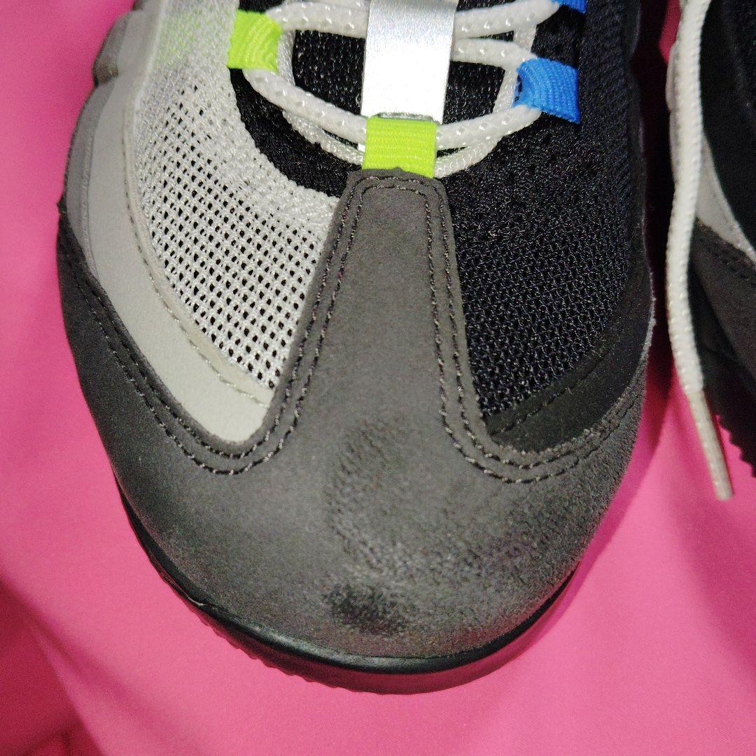 着用2回激レアフェデラーモデル　ズームベイパーRF X AM95 27.5