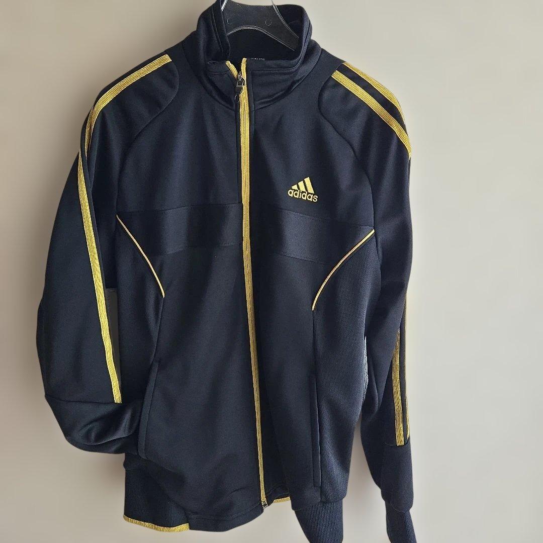 adidas ブラック/ゴールド ジャージ上下セット　Mサイズ